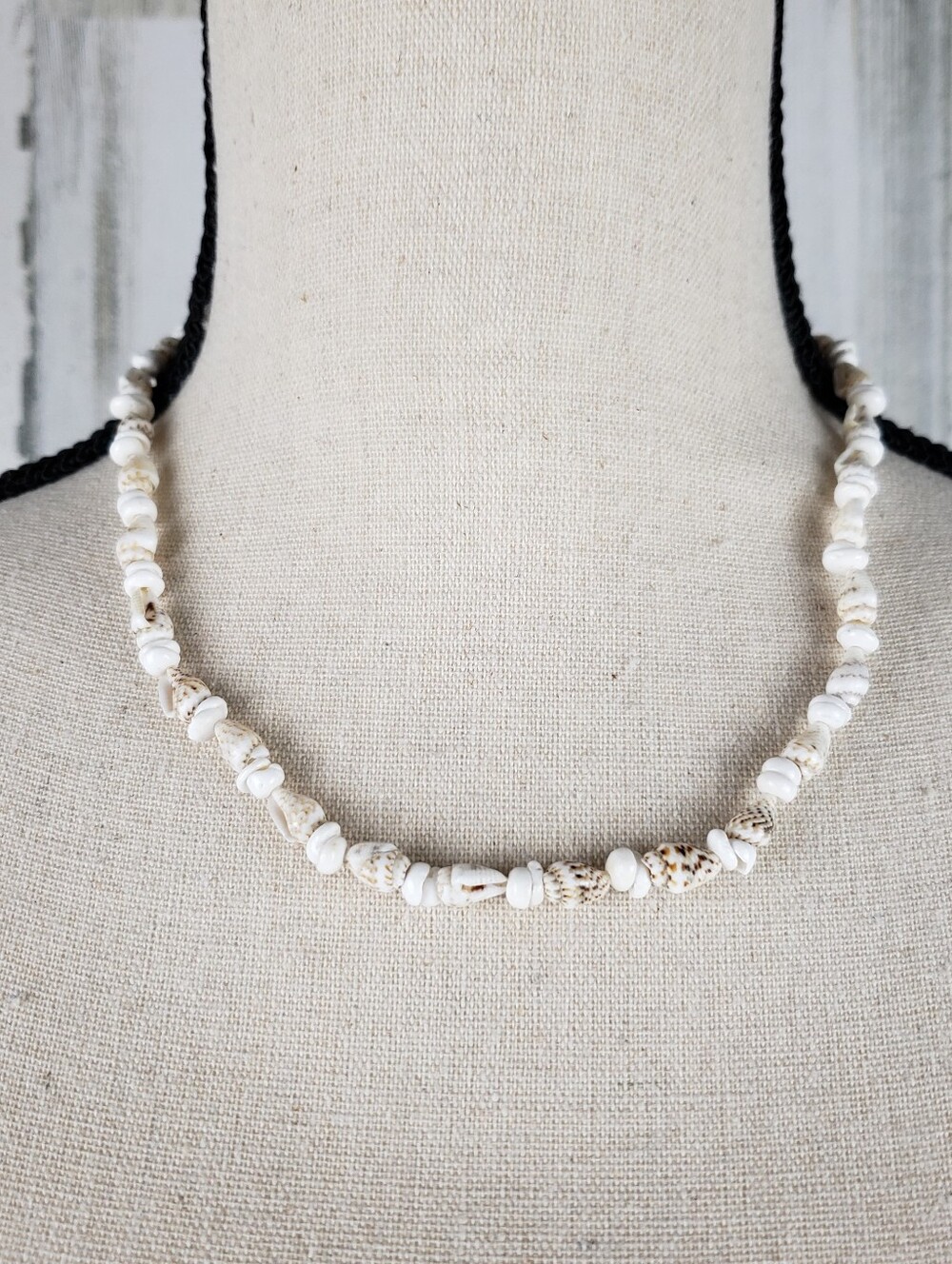 White Shell Beaded Necklace Beachwear